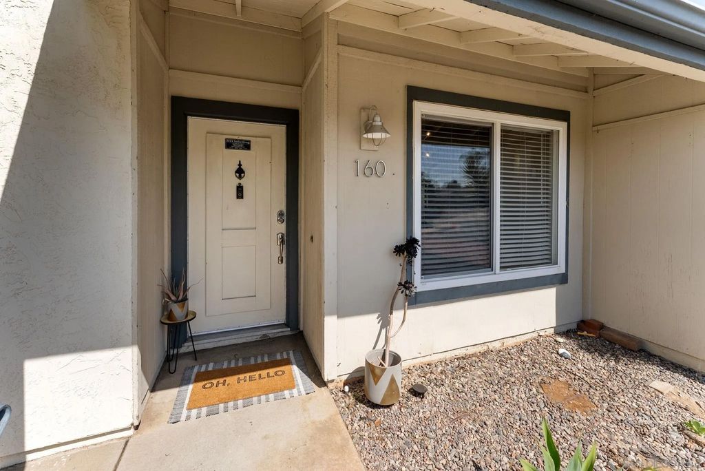 Photo of 160 Cerco Rosado, San Marcos, CA 92069 (MLS # 260012867)