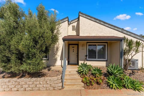Photo of 160 Cerco Rosado, San Marcos, CA 92069 (MLS # 260012867)