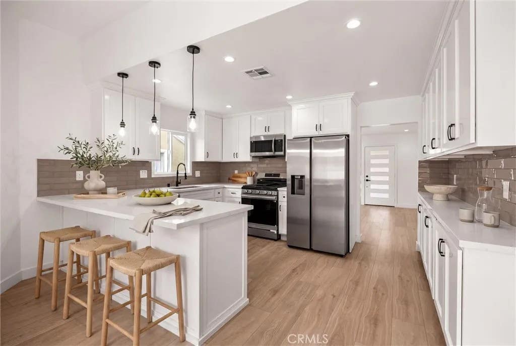 Photo of 6049 Whitewood Avenue, Lakewood, CA 90712 (MLS # SB26099524)