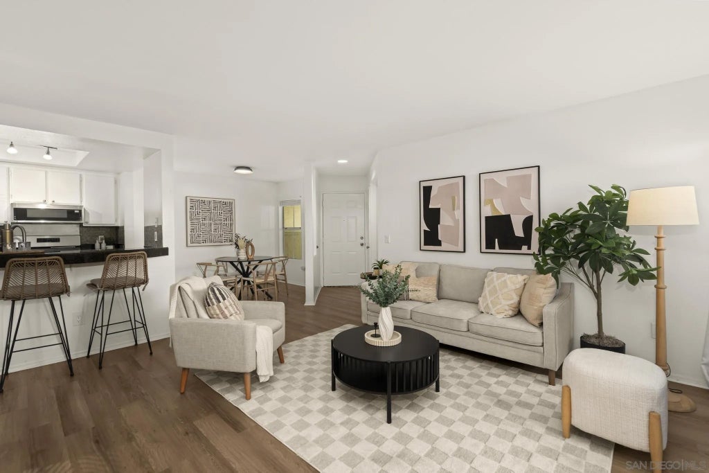 Photo of 2063 Lakeridge CIR #101, Chula Vista, CA 91913 (MLS # 260022913)