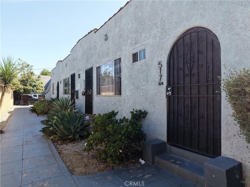 517 W 42nd
