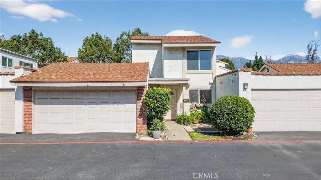 Photo of 1223 Lenwood Cir, Upland, CA 91786 (MLS # CV26034138)