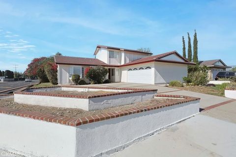 Photo of 310 N Swidler St, Orange, CA 92869 (MLS # OC25257040)