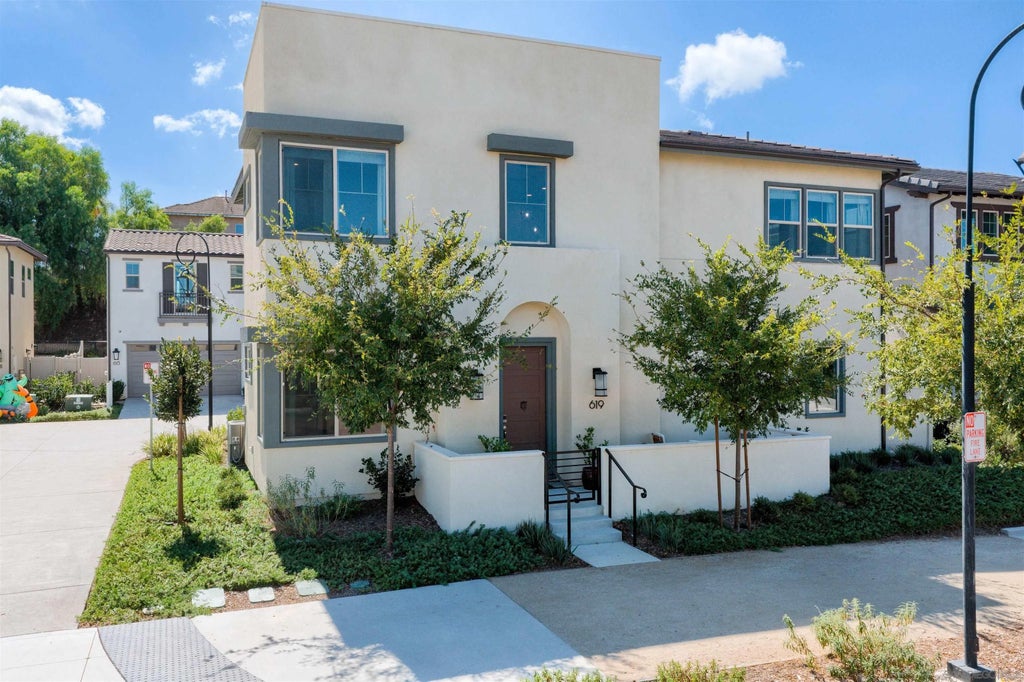 Photo of 619 Townsend Way, San Marcos, CA 92078 (MLS # 260023722)