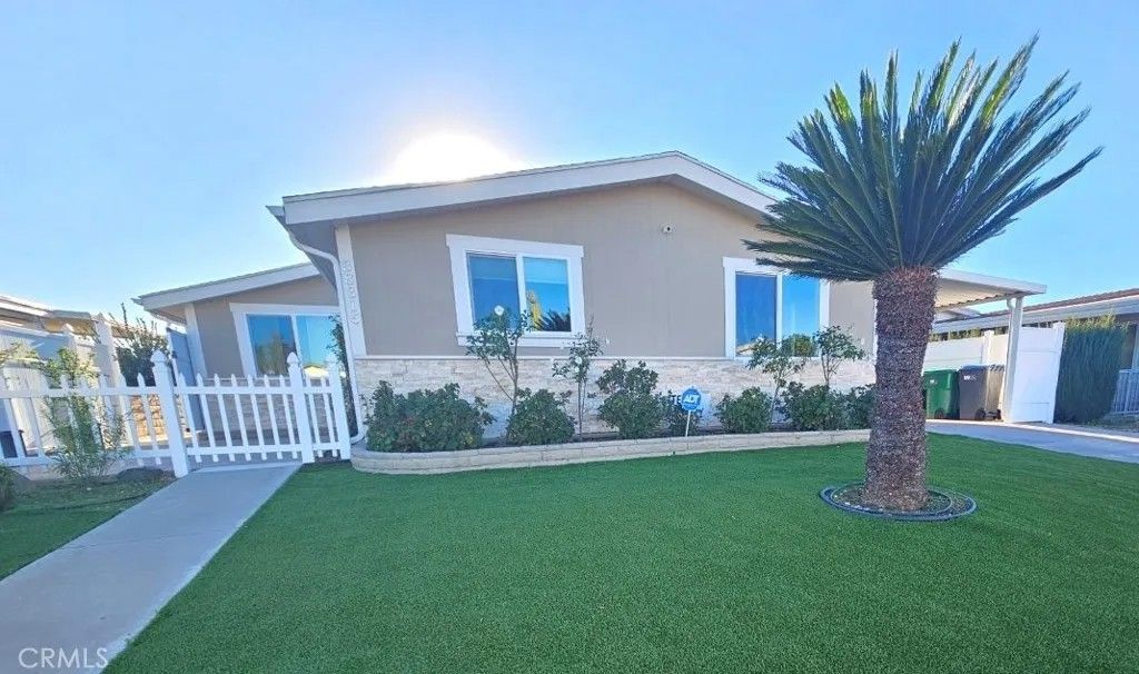 Photo of 38315 Via Taffia, Murrieta, CA 92563 (MLS # SW26004933)