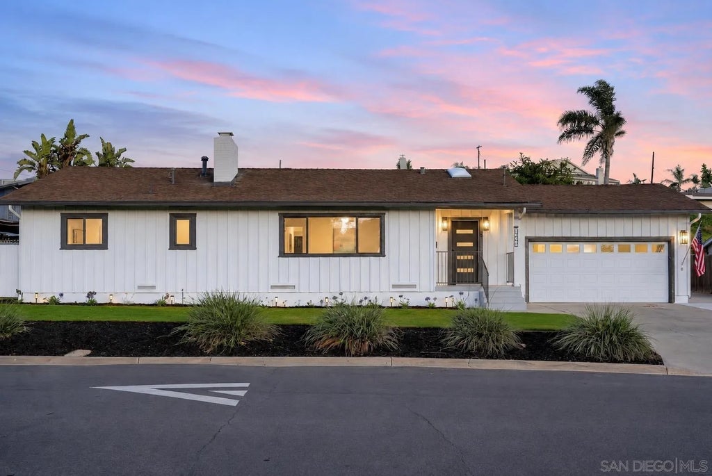 Photo of 6375 Primrose Drive, La Mesa, CA 91942 (MLS # 260023319)