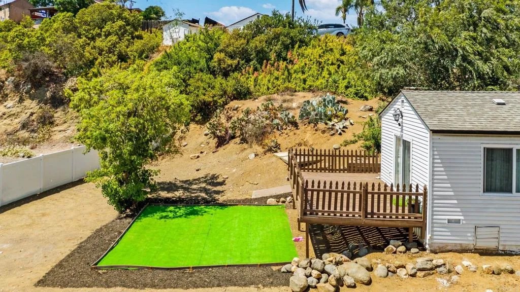 1162 Merritt Drive