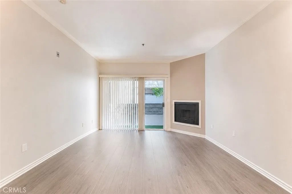 300 N El Molino Avenue 117