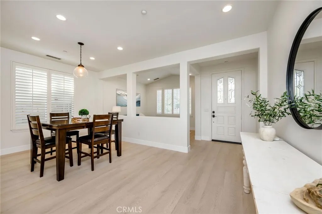 1204 Vista Jardin