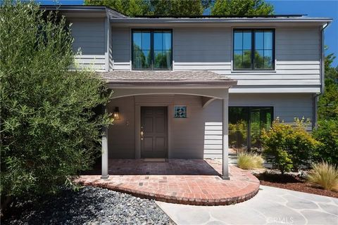Tiny photo for 4851 Corbin Avenue, Tarzana, CA 91356 (MLS # SR25241505)
