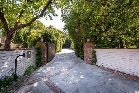 Tiny photo for 4851 Corbin Avenue, Tarzana, CA 91356 (MLS # SR25241505)
