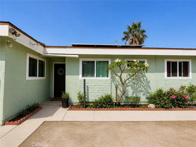 12905 Paxton