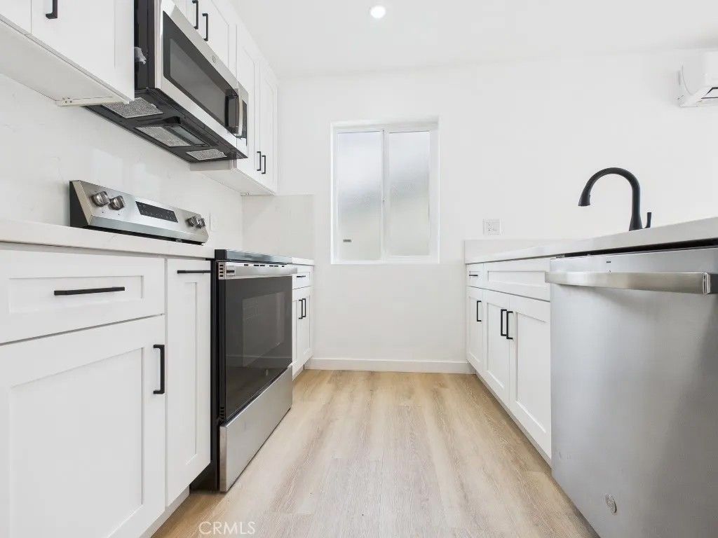 Photo of 748 Newport Avenue #5, Long Beach, CA 90804 (MLS # PW26047097)