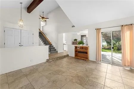 22933 De Berry Street