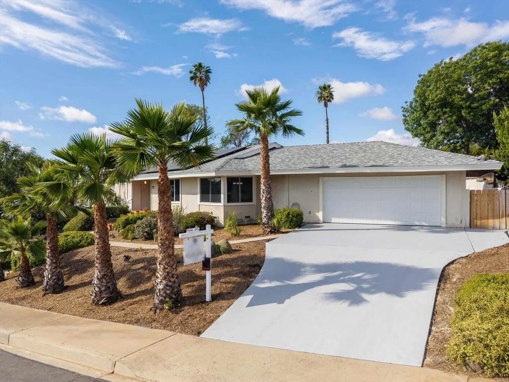 Photo of 136 Helen Way, Escondido, CA 92025 (MLS # NDP2603219)