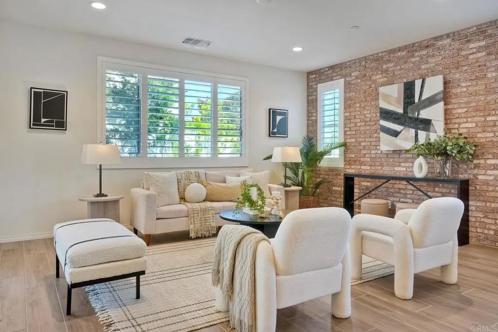 202 Treasure Drive