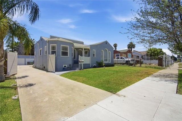 2142 W 73rd, Los Angeles