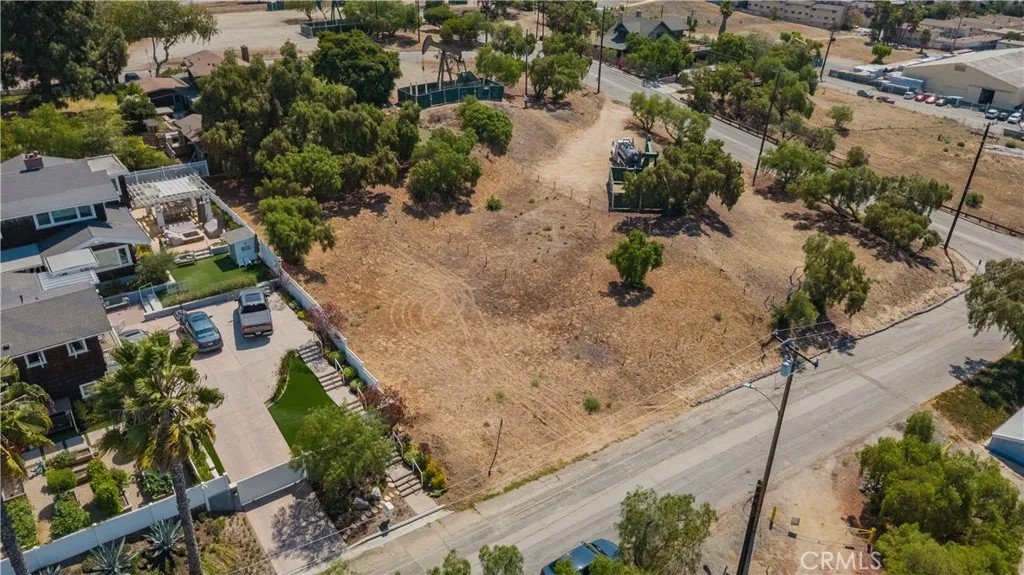 2420 Gaviota