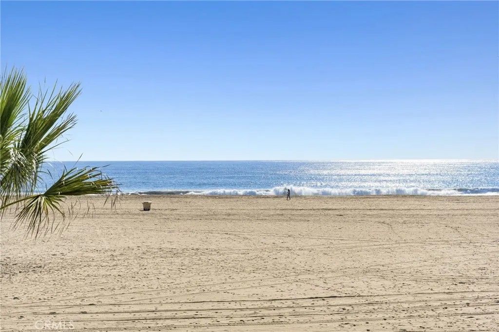 Photo of 1510 W Oceanfront, Newport Beach, CA 92663 (MLS # NP25269350)