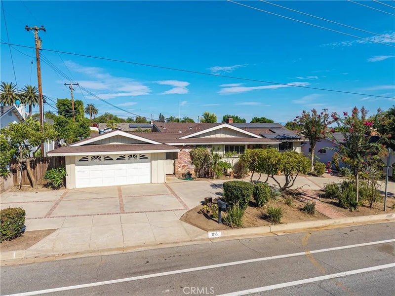 1118 N Puente Street