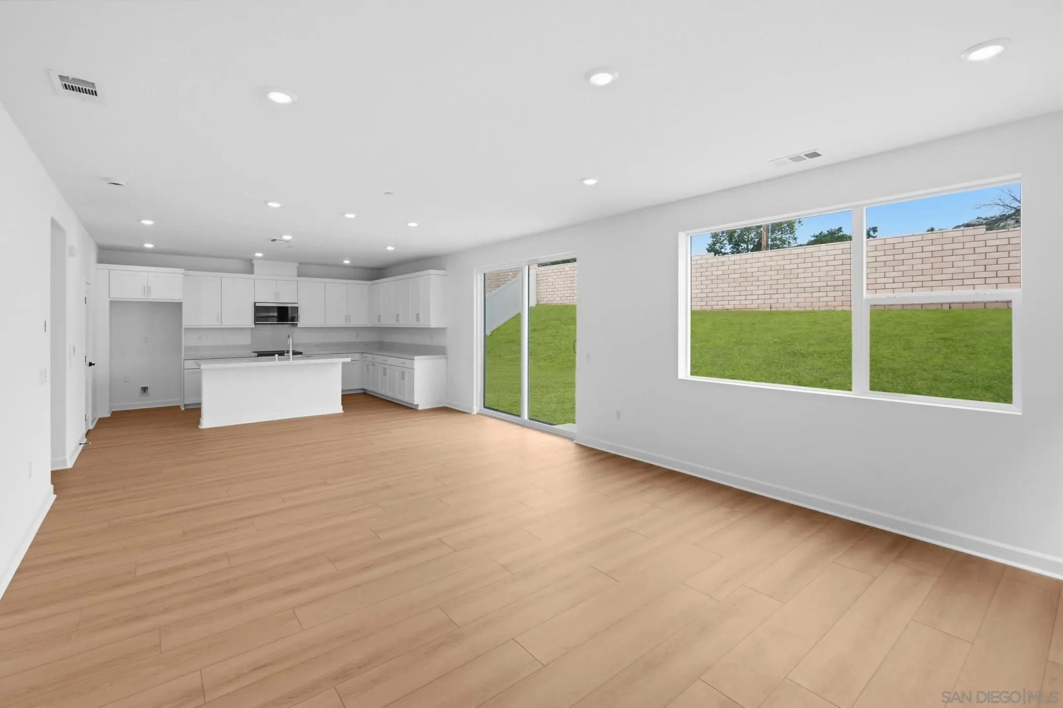 10252 Riverhill Lane
