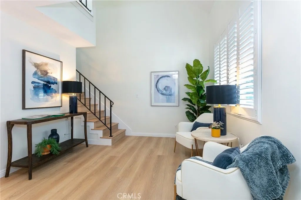 330 Cordova Street 327