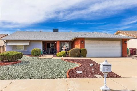 Photo of 27177 Flagler Street, Menifee, CA 92586 (MLS # SW26030337)