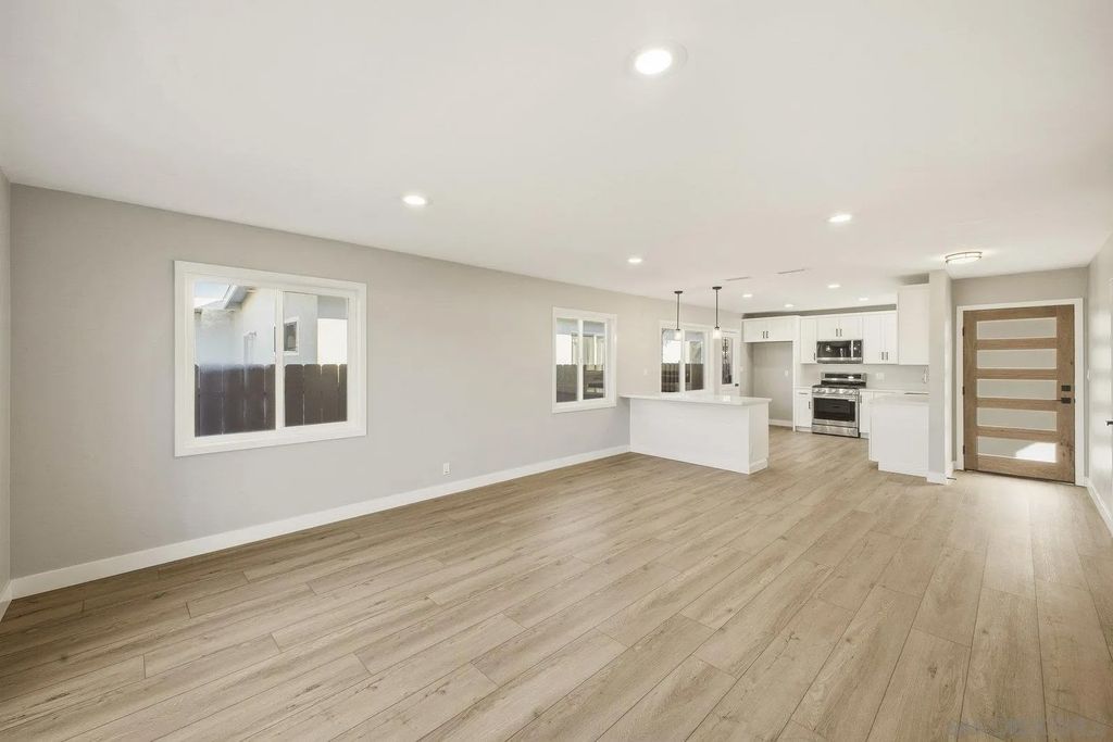 Photo of 2990 Greyling Dr, San Diego, CA 92123 (MLS # 250044854)