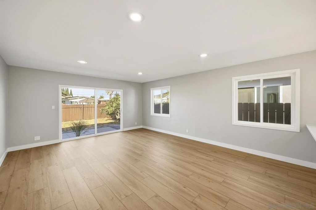 Photo of 2990 Greyling Dr, San Diego, CA 92123 (MLS # 250044854)