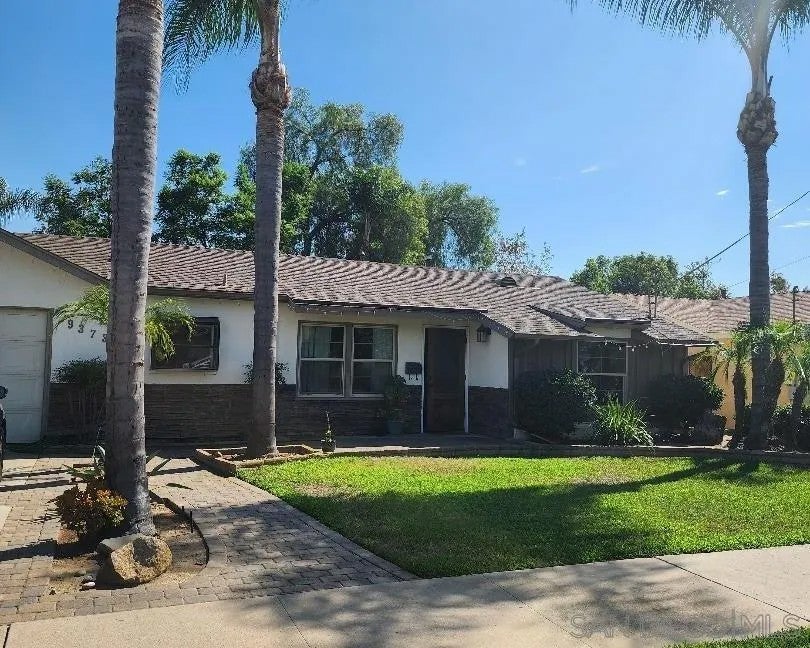 Photo of 9373 Willowgrove Ave, Santee, CA 92071 (MLS # 260022380)
