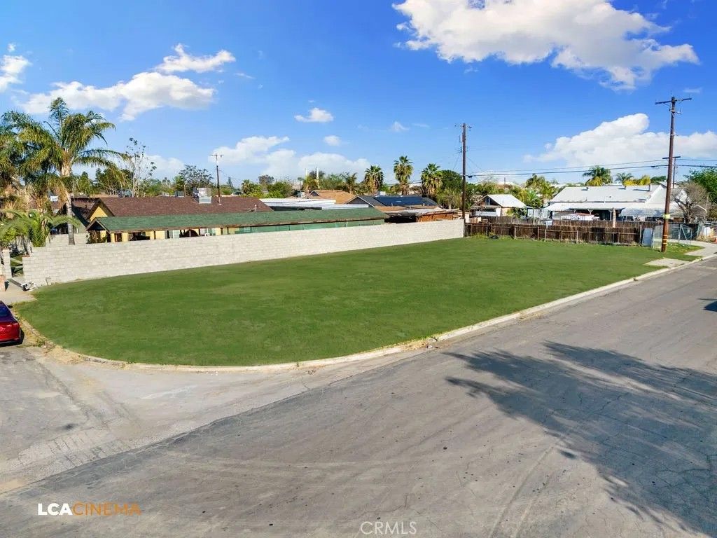 Photo of 500 Lawson Rd, Bakersfield, CA 93307 (MLS # NS24157932)