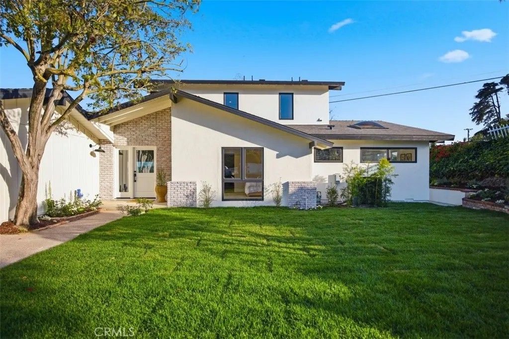 Photo of 5118 Willow Wood Drive, Rolling Hills Estates, CA 90274 (MLS # SB26085008)