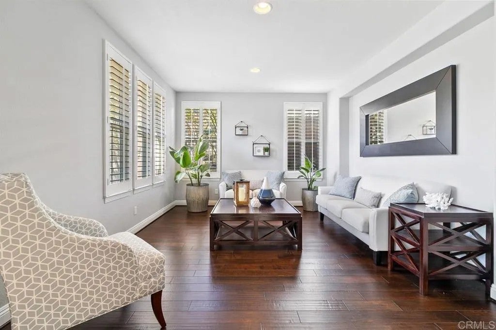 6318 Huntington Drive