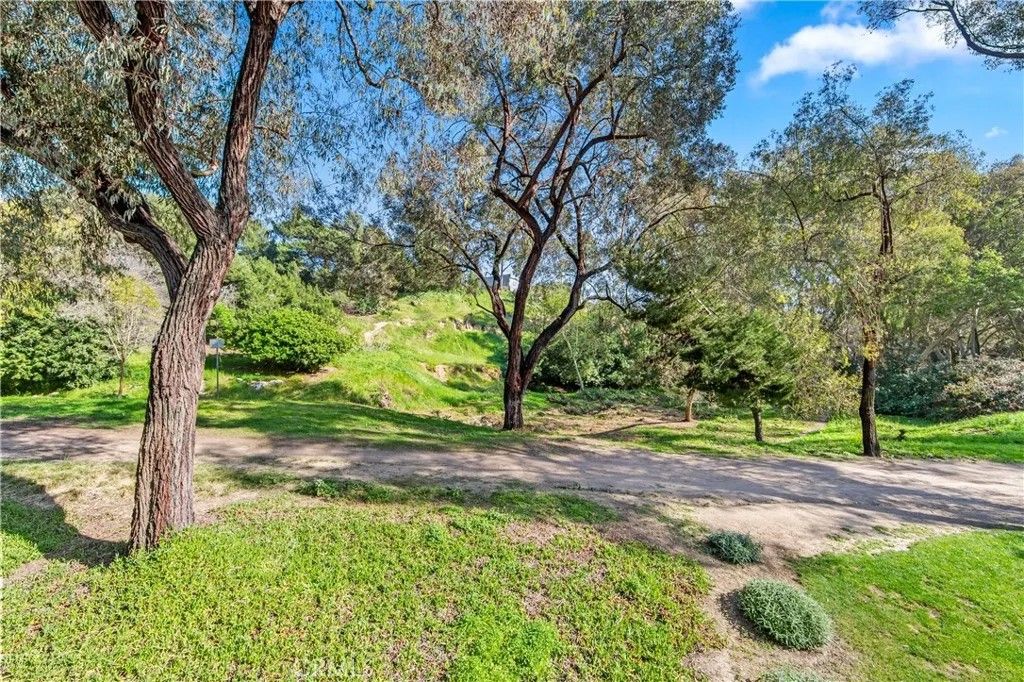 Photo of 2074 Meadow View Lane, Costa Mesa, CA 92627 (MLS # OC26018559)