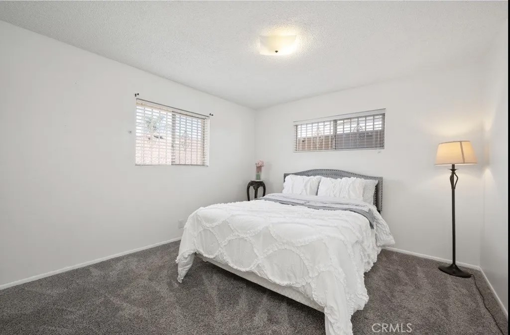 1121 W Mayberry