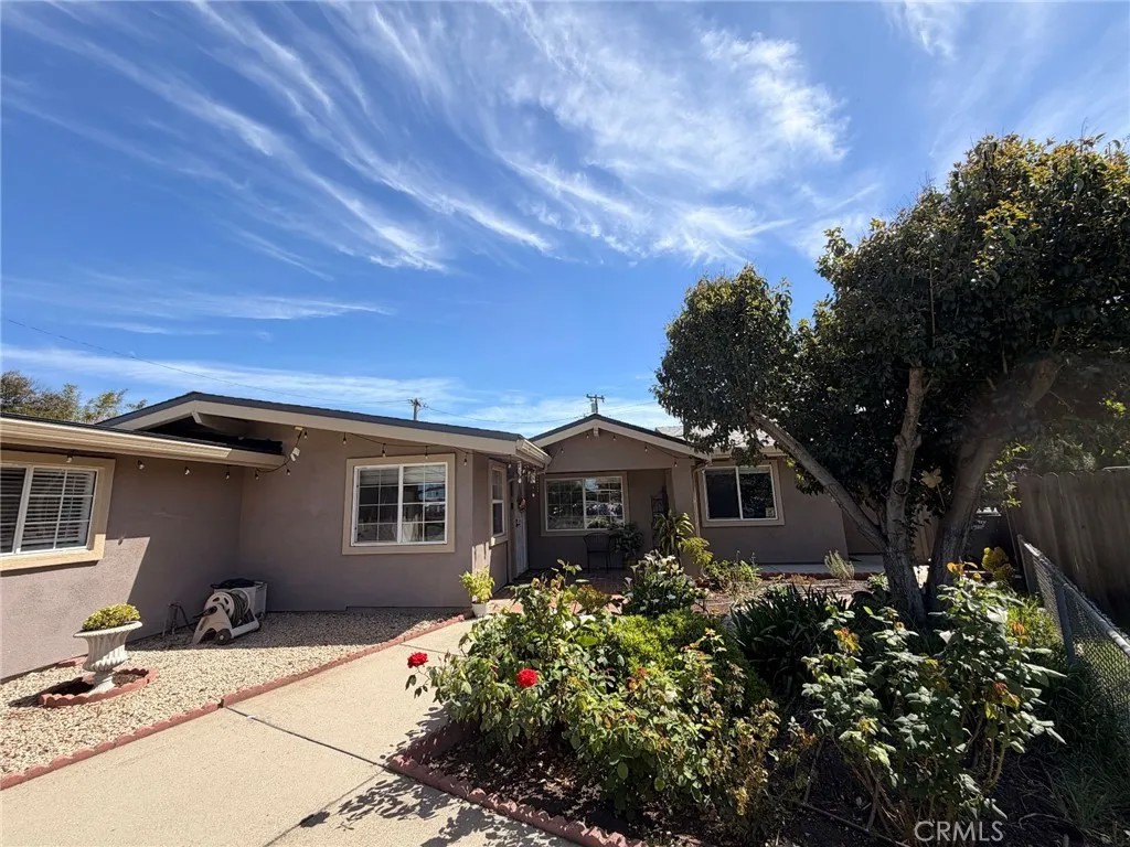 1130 Breezewood Court