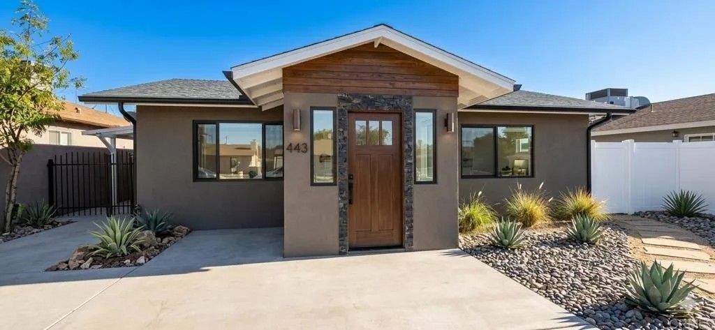 Photo of 443 W Hamilton Avenue, El Centro, CA 92243 (MLS # PTP2601968)