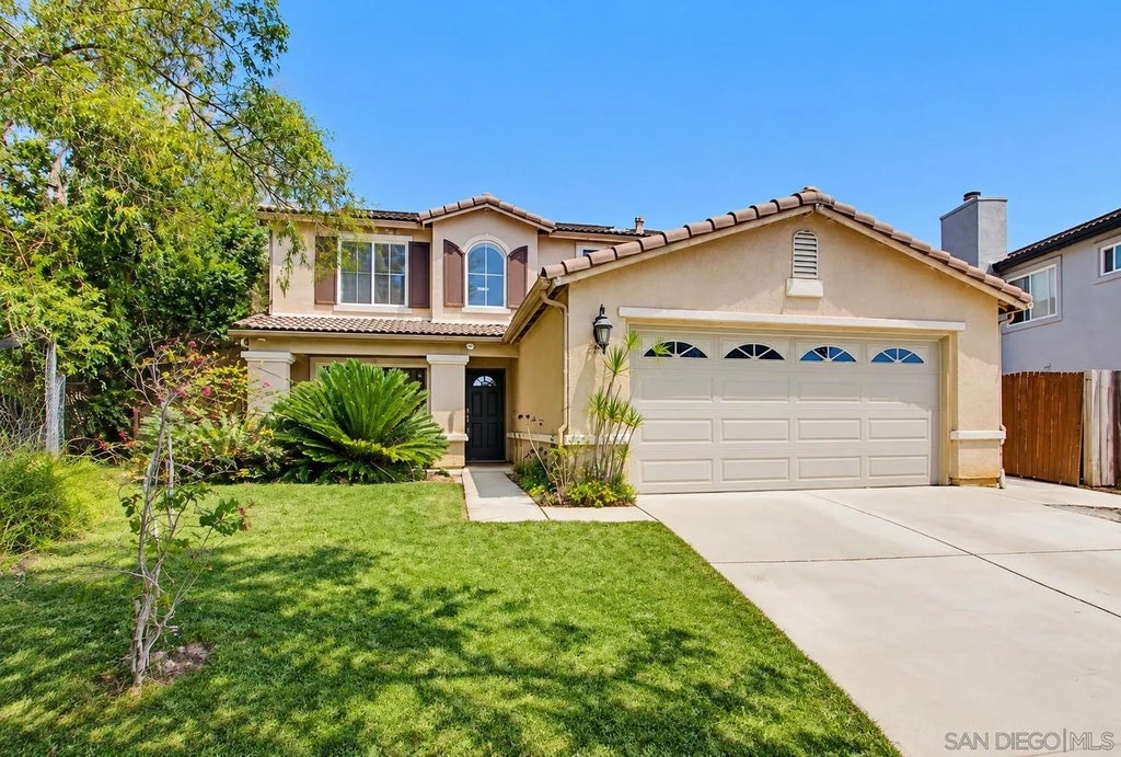 Photo of 2980 Oakstone Creek Pl, Escondido, CA 92027 (MLS # 260023738)