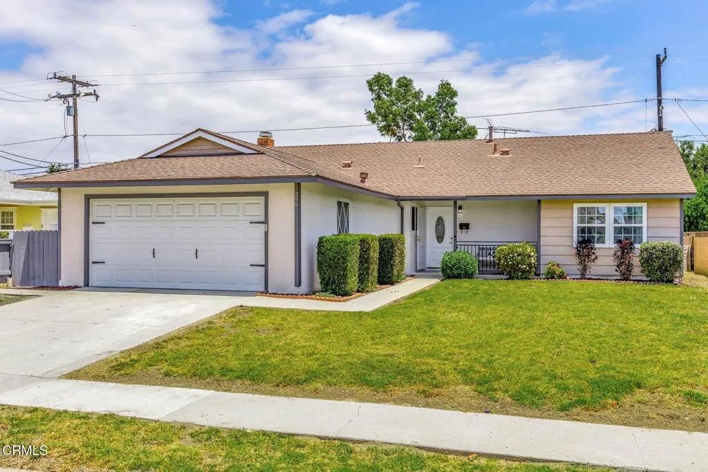 Photo of 296 S Brookshire Avenue, Ventura, CA 93003 (MLS # V1-37313)