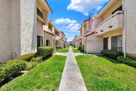 Photo of 12553 Mapleview St #9, Lakeside, CA 92040 (MLS # 260015797)