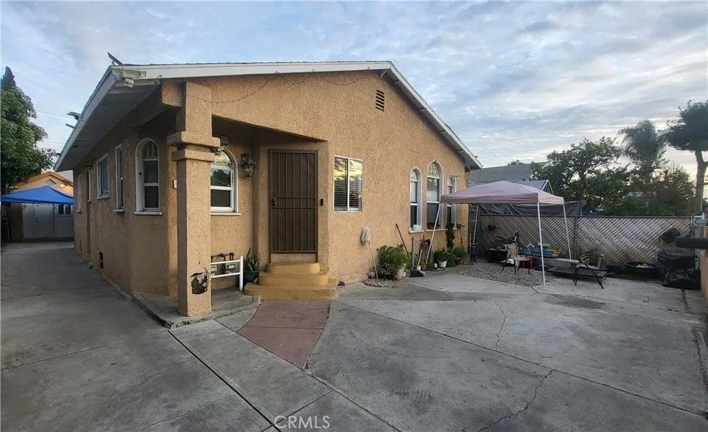 Photo of 946 S Ferris Ave, East Los Angeles, CA 90022 (MLS # PW26021850)