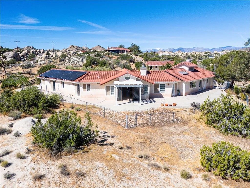 Photo of 5453 Wallaby Street, Yucca Valley, CA 92284 (MLS # JT26073864)