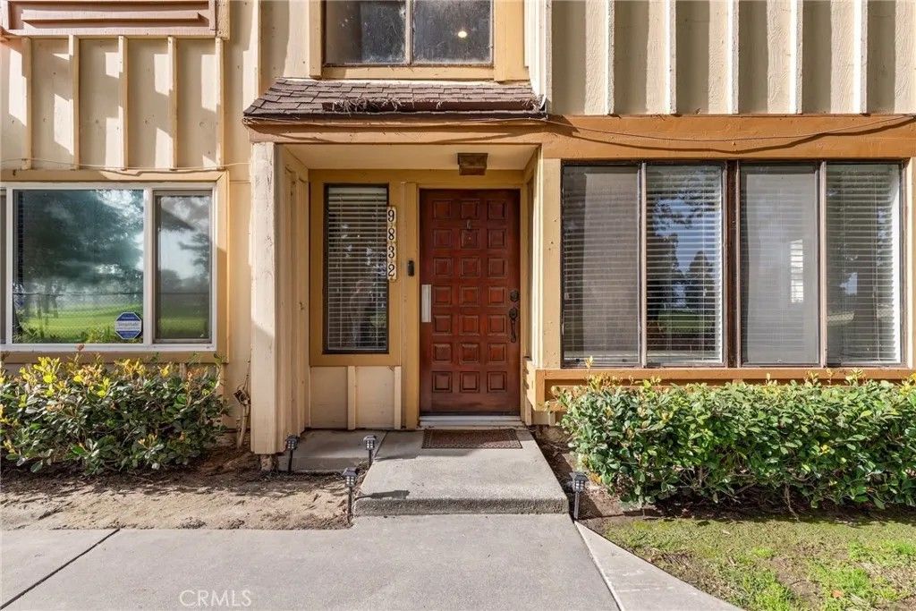 Photo of 9832 Karmont Avenue, South Gate, CA 90280 (MLS # PW25275230)