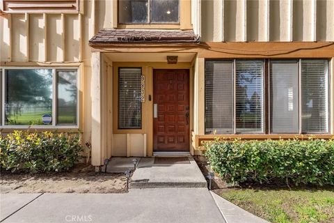 9832 Karmont Avenue South Gate CA 90280