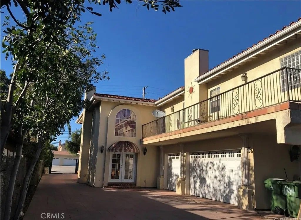 Photo of 11242 Sheldon Street, Sun Valley, CA 91352 (MLS # SR25282092)