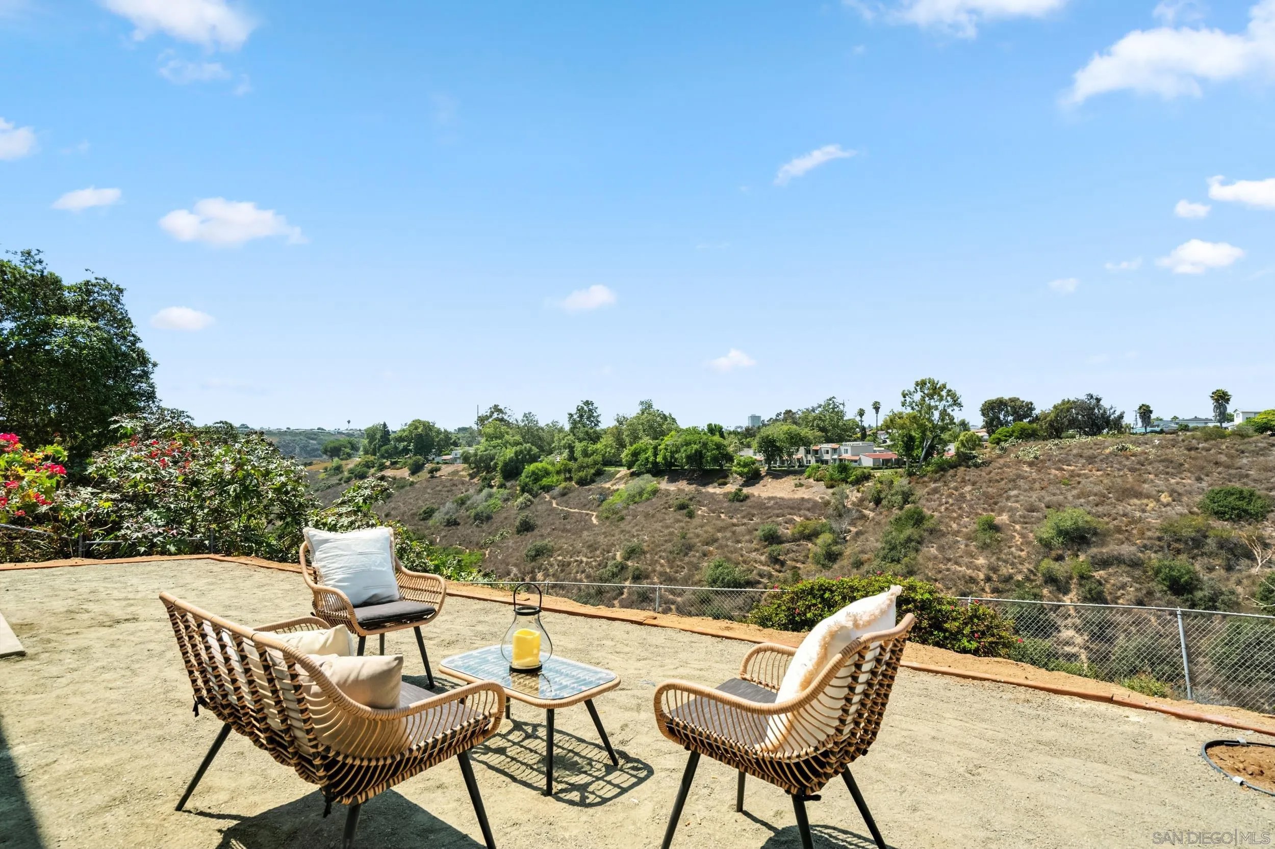 6492-6494 Lanston St.