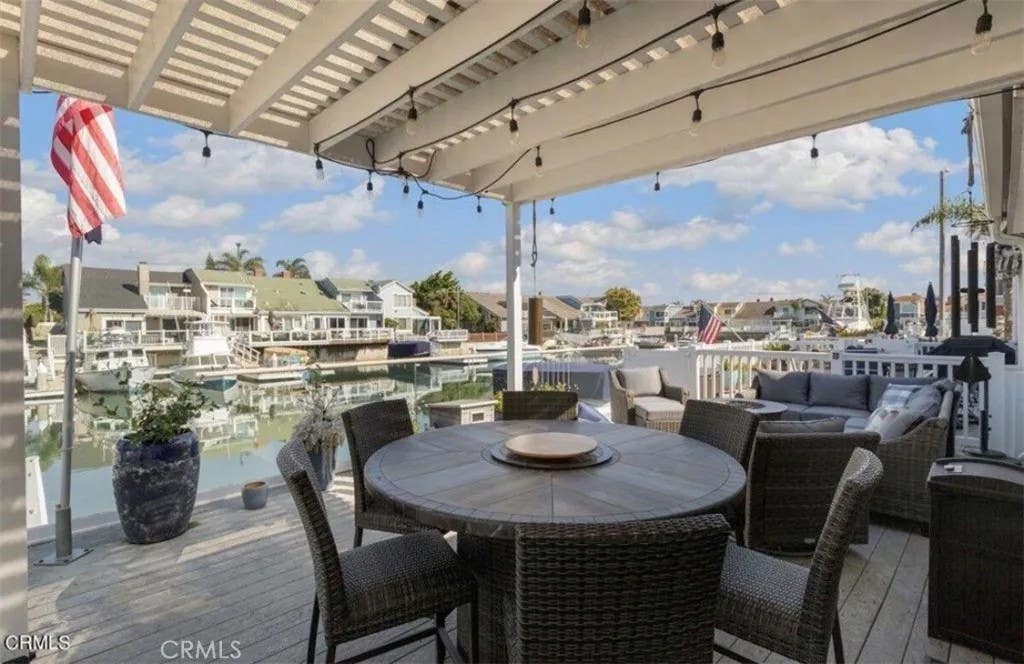 Photo of 4541 Lyme Bay, Oxnard, CA 93035 (MLS # TR26126155)