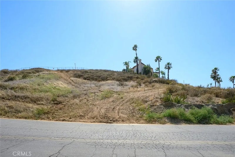 16527 Canyon Ridge