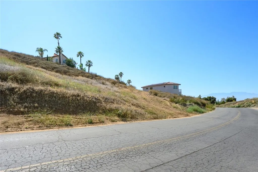 16527 Canyon Ridge