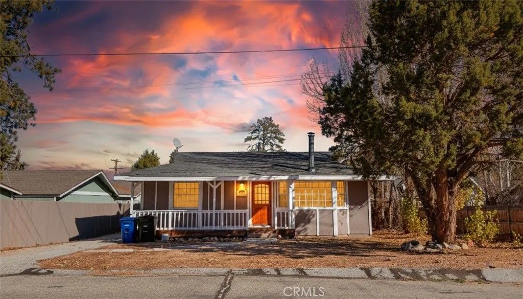 Photo of 1605 Malabar Way, Big Bear Lake, CA 92314 (MLS # PW25271197)